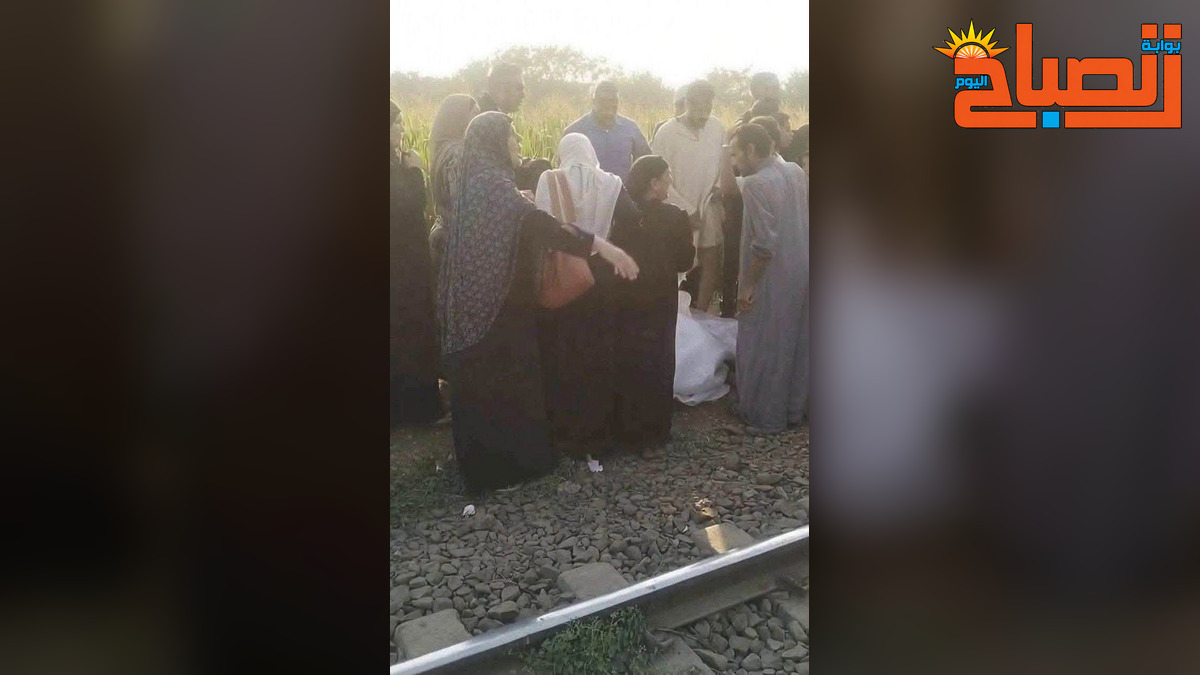 بالصور :فرحة تنقلب حزناً.. لحظة اصطدام قطار بسيارة عروسين في المنوفية